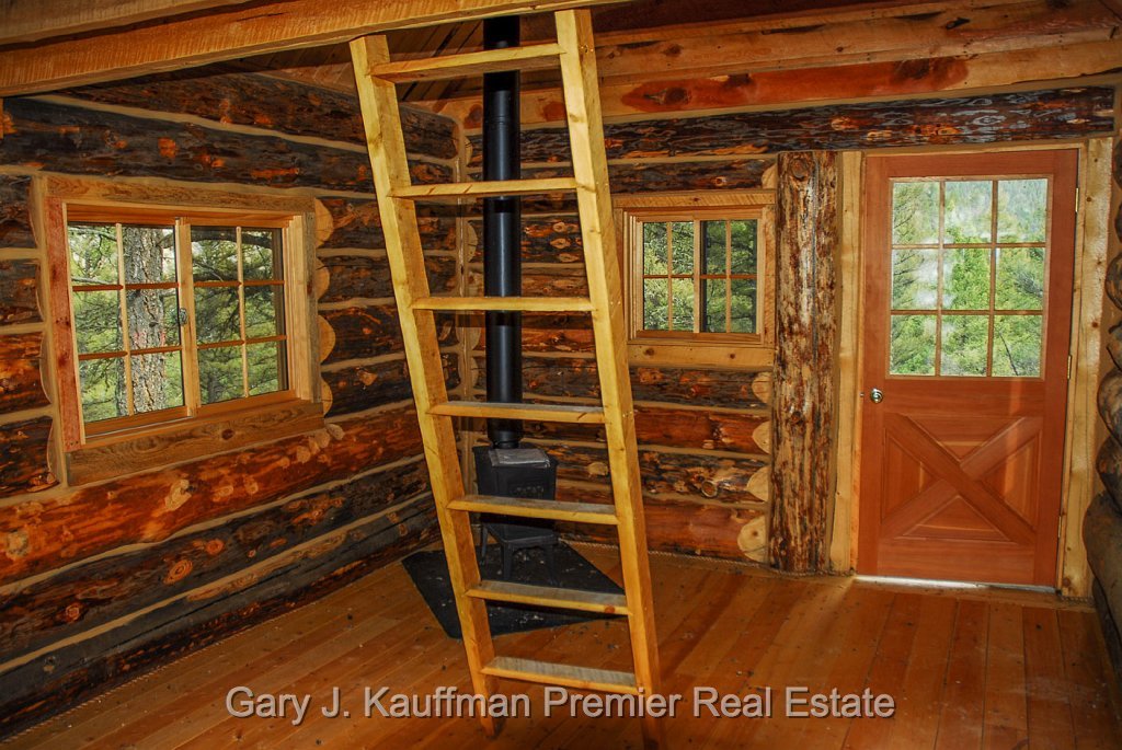 Smith River Cabin12.jpg